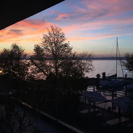 Calypso Lakeside & Lux Гостевой дом