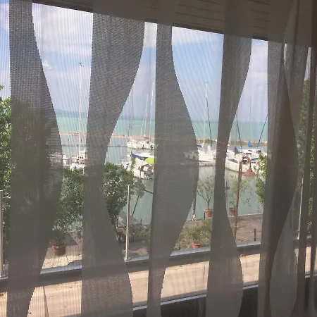 Гостевой дом Calypso Lakeside & Lux 4*
