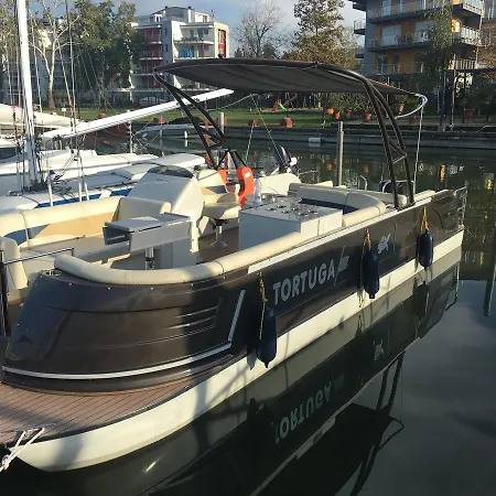 Гостевой дом Calypso Lakeside & Lux Шиофок