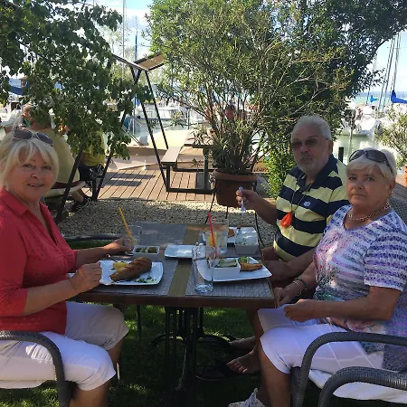 Calypso Lakeside & Lux Гостевой дом Шиофок
