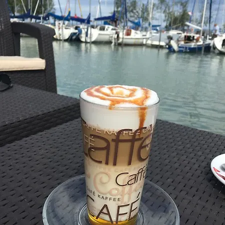 بيت ضيافة Calypso Lakeside & Lux