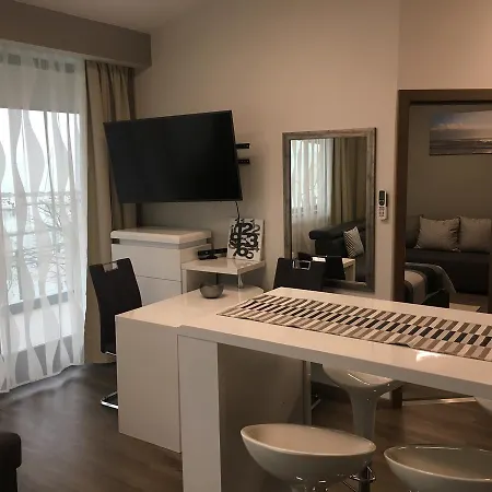 Гостевой дом Calypso Lakeside & Lux Шиофок