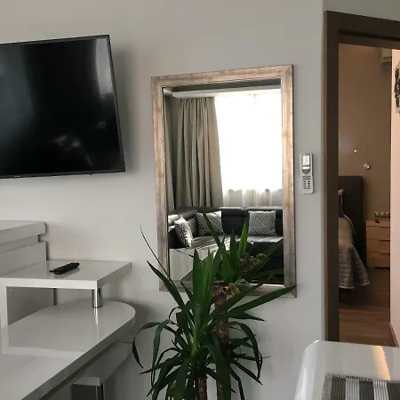 Calypso Lakeside & Lux Гостевой дом 4*