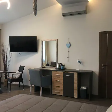 Гостевой дом Calypso Lakeside & Lux Шиофок