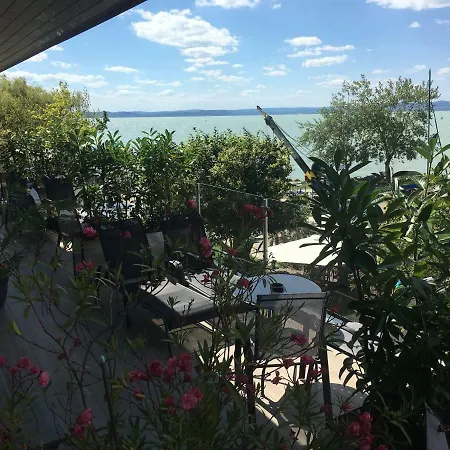 Гостевой дом Calypso Lakeside & Lux