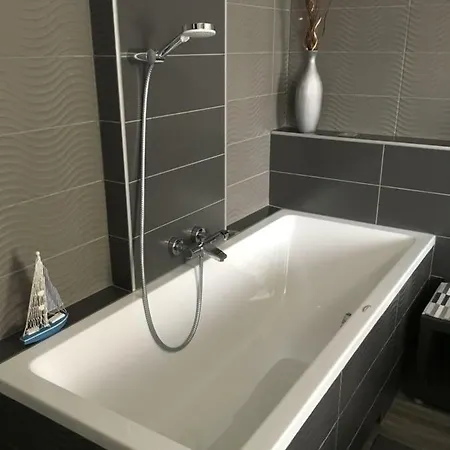Calypso Lakeside & Lux Гостевой дом