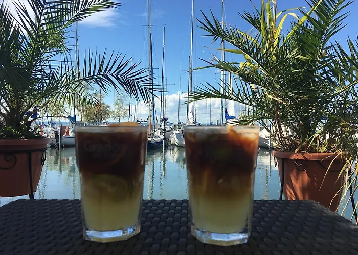 Calypso Lakeside & Lux Vendégház