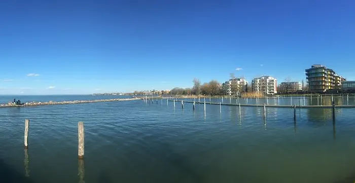 Гостевой дом Calypso Lakeside & Lux Шиофок