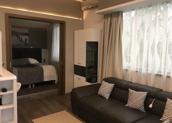 Calypso Lakeside & Lux 4*