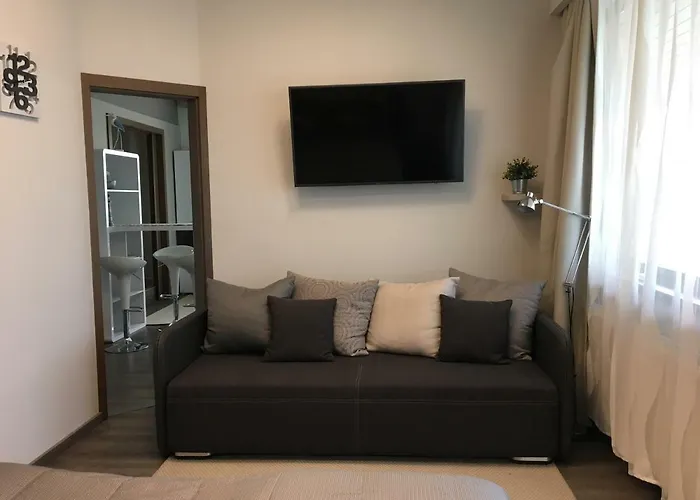 Calypso Lakeside & Lux