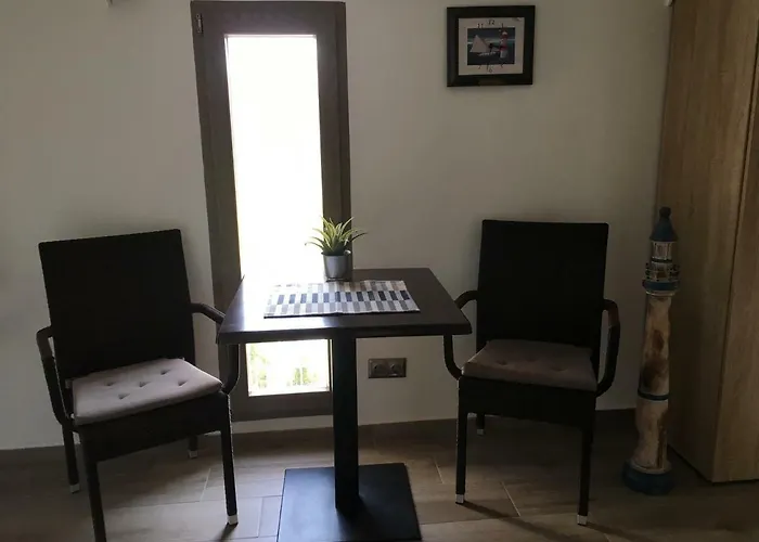 Calypso Lakeside & Lux